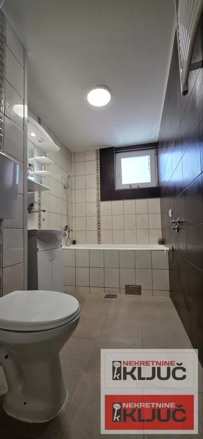 SAJMIŠTE, Jednoiposoban stan 37 m², Renoviran 9