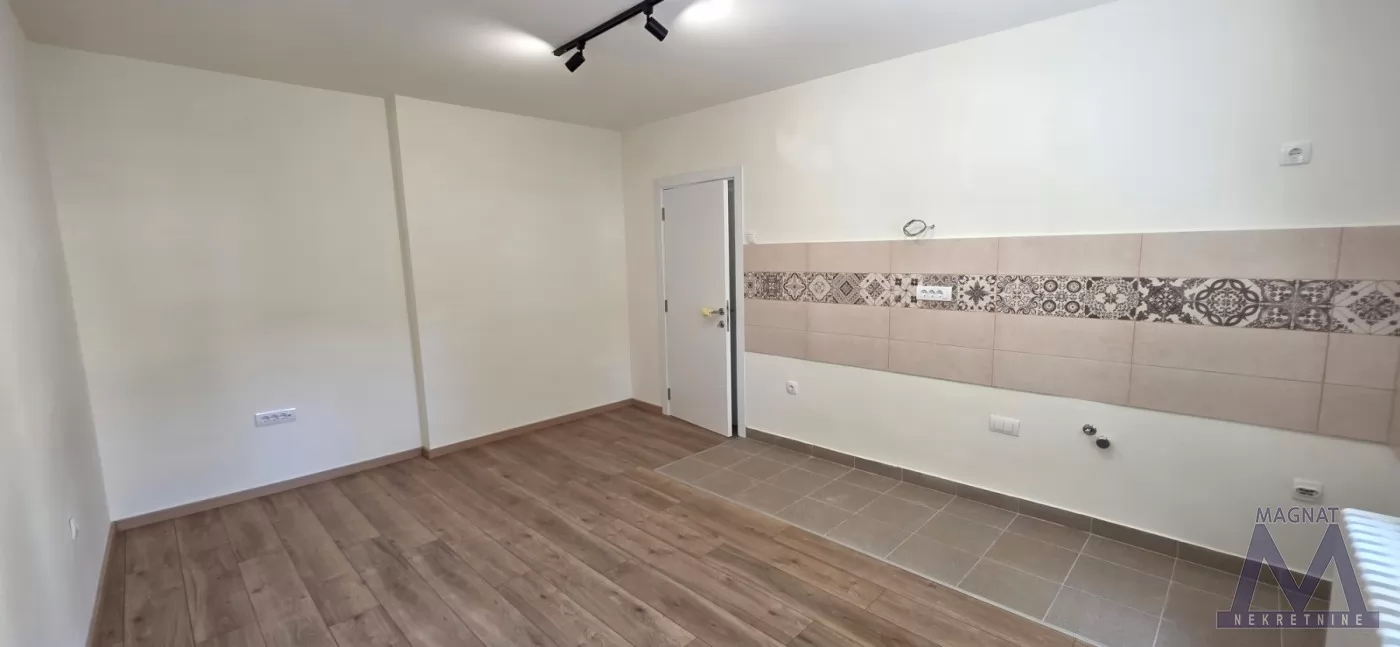 Stan,NOVI SAD,SAJAM,kv: 37, € 123600, ID: 1019400 1