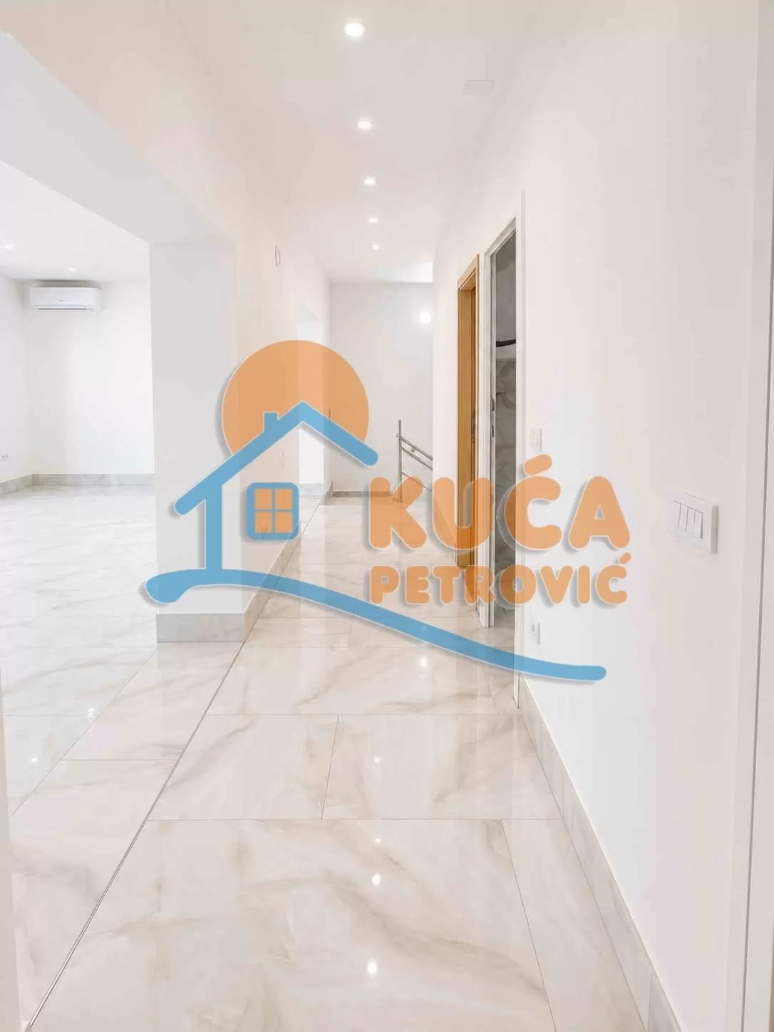 Lokal, 140 m2, Centar, Obrenovićeva ID: i-016890 12