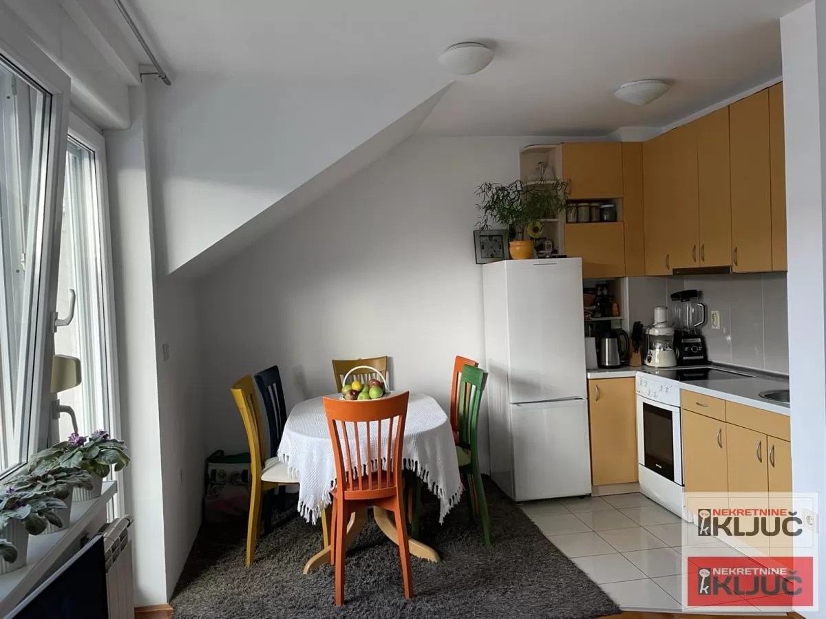 NOVA DETELINARA, 54m2, Dvosoban-Duplex, Namešten 2