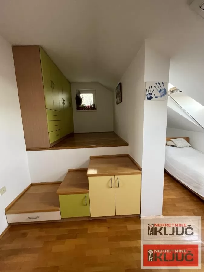 NOVA DETELINARA, 54m2, Dvosoban-Duplex, Namešten 3