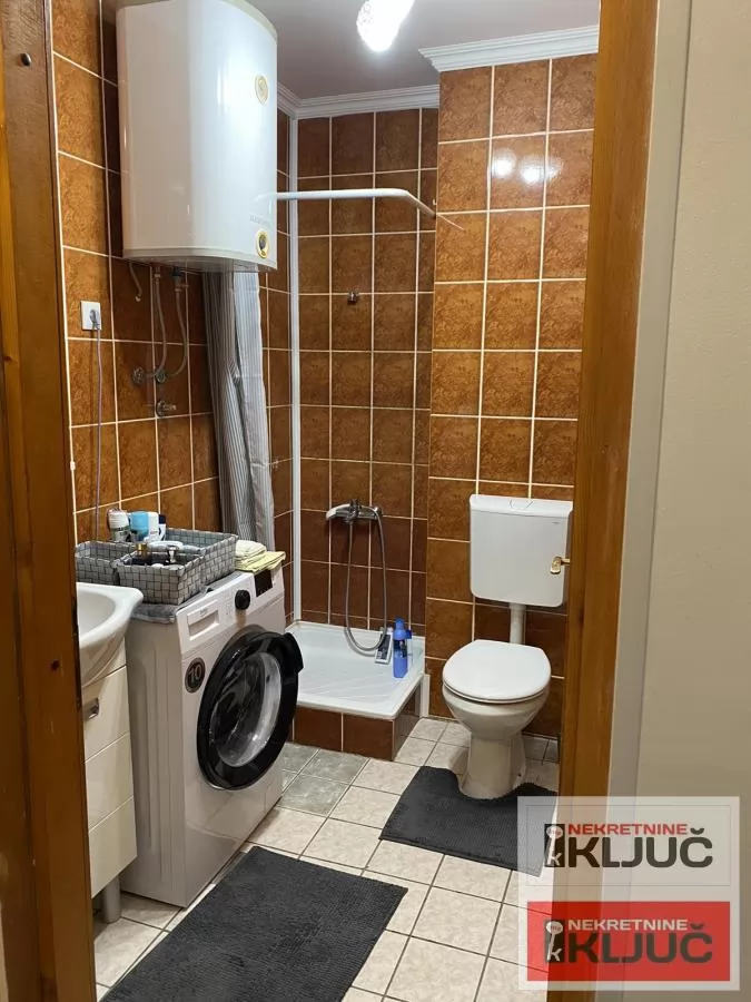 Garsonjera 28 m², Socijalno, Novi Sad, 2. sprat 10