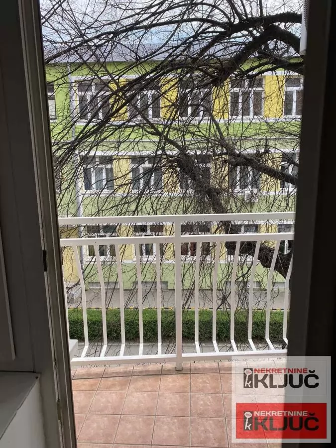 Garsonjera 28 m², Socijalno, Novi Sad, 2. sprat 9