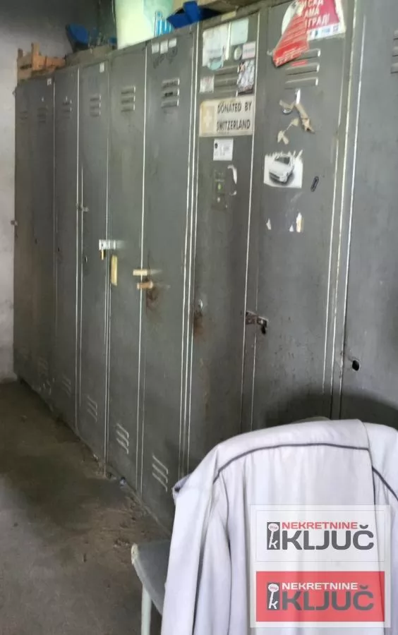 RUMENKA IZDAJE SE POSLOVNO-SKLADIŠNI KOMPLEKS-HALA 20