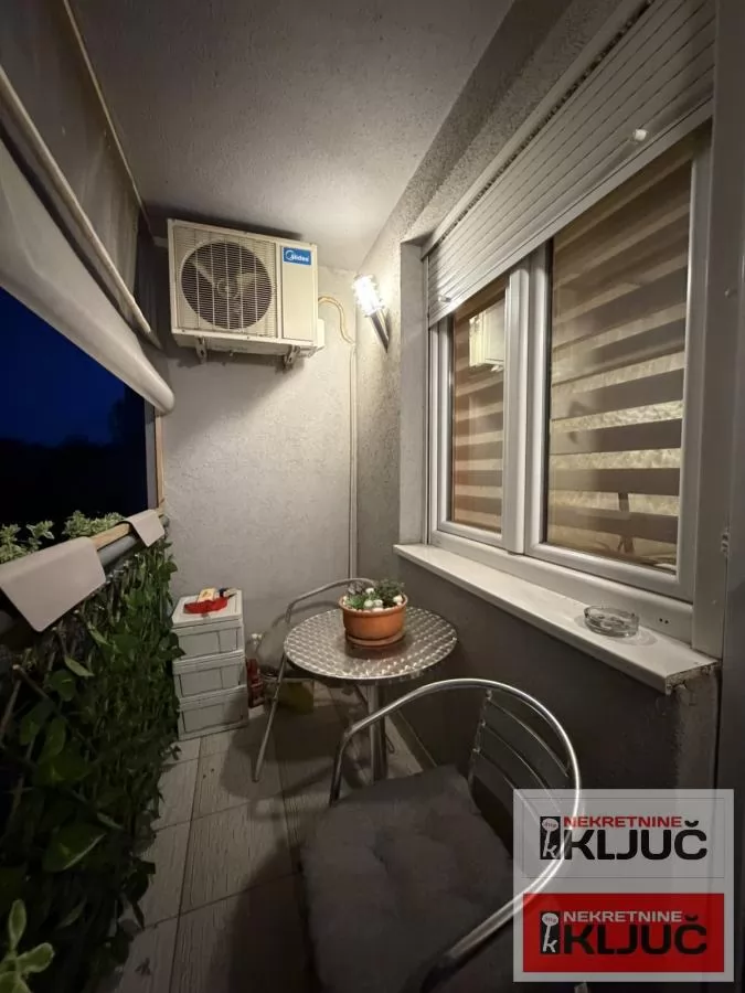 DETELINARA, 47m2, Dvosoban, Renoviran, Namešten 8