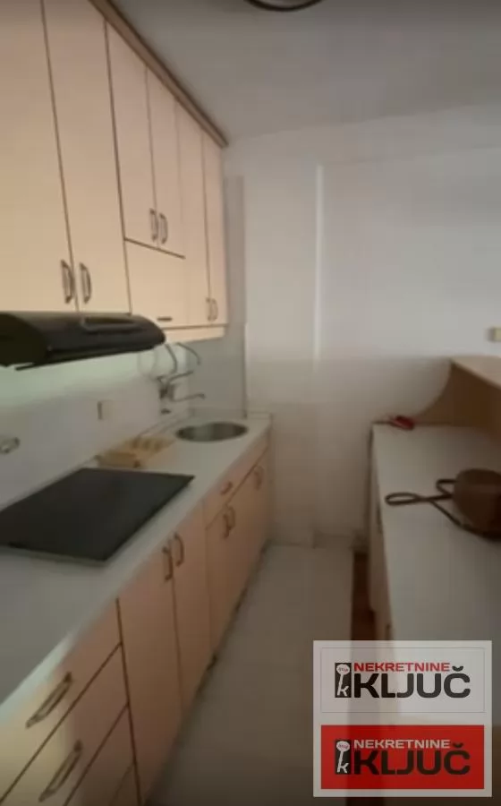 Garsonjera 26 m², Bulevar Oslobođenja, Novi Sad, 2. sprat 2