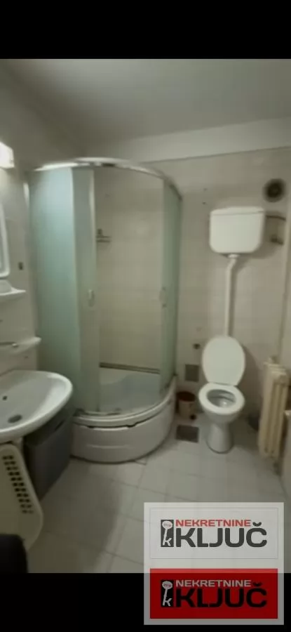Garsonjera 26 m², Bulevar Oslobođenja, Novi Sad, 2. sprat 3