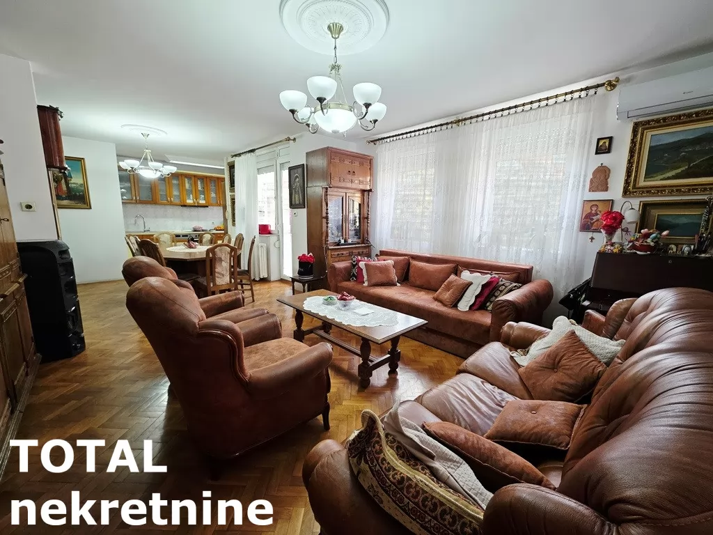 Stan,NOVI SAD,CENTAR,kv: 104.00, € 250000, ID: 1102851 4