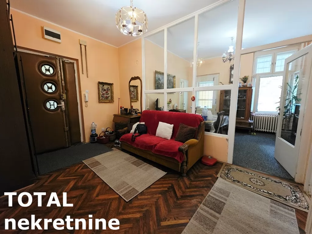 Stan,NOVI SAD,CENTAR,kv: 71.00, € 200000, ID: 1101947 1