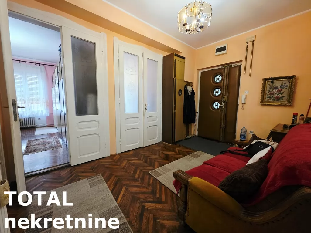 Stan,NOVI SAD,CENTAR,kv: 71.00, € 200000, ID: 1101947 3