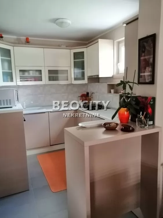 Trosoban stan, 100 m2, Novo naselje, Aleksandra Popovića ID: 85116 3