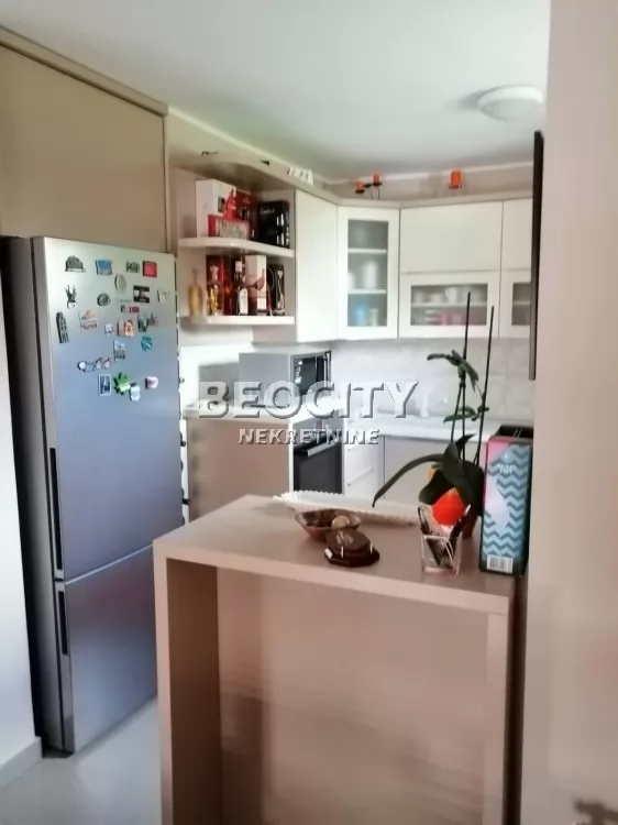 Trosoban stan, 100 m2, Novo naselje, Aleksandra Popovića ID: 85116 4