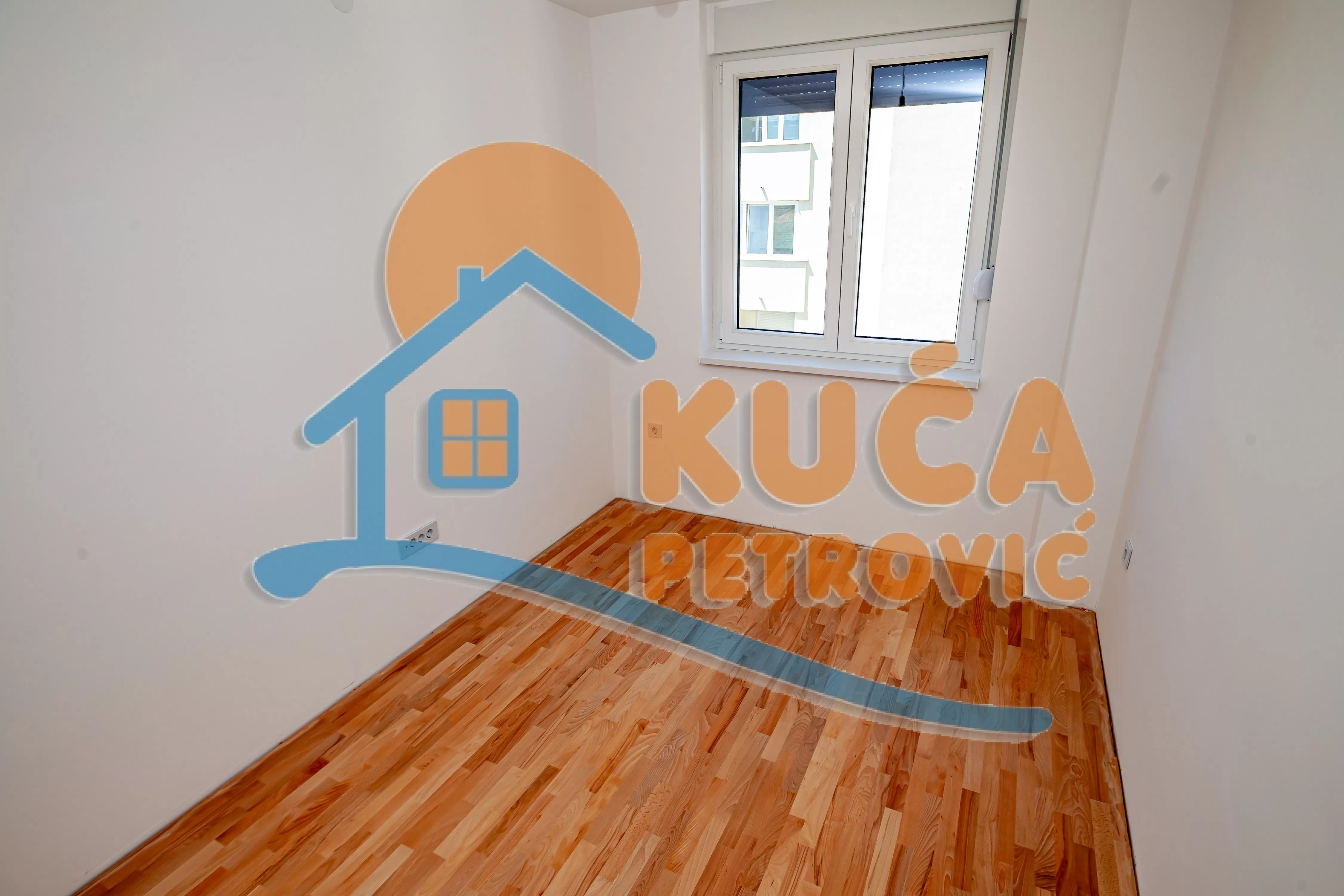 Trosoban stan, 76.5 m2, Pantelej, Gornjomatejevačka ID: p-016904 10