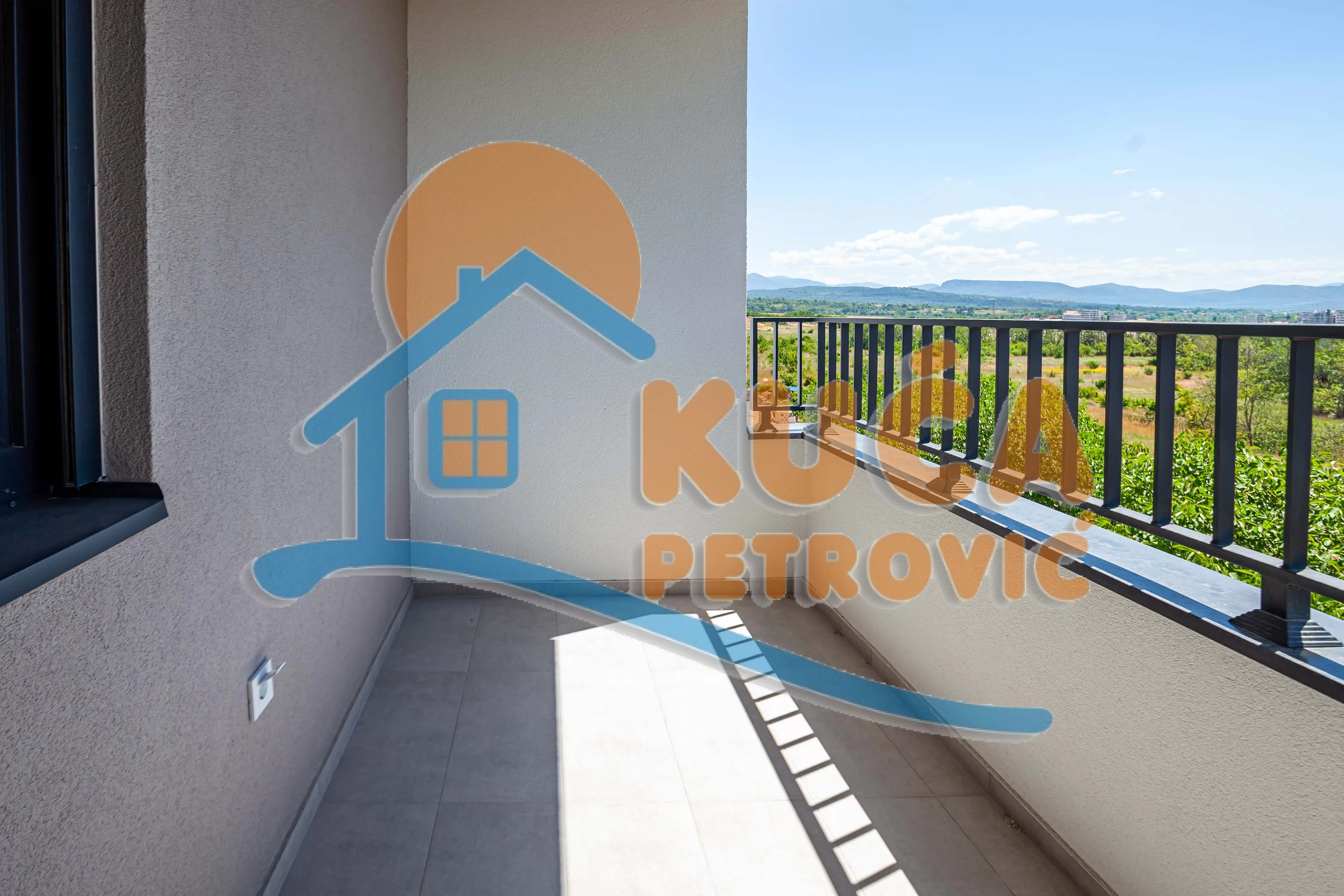 Trosoban stan, 76.5 m2, Pantelej, Gornjomatejevačka ID: p-016904 6