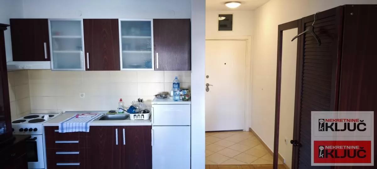 Garsonjera u Grbavici, Novi Sad, 27 m², 1. sprat 5