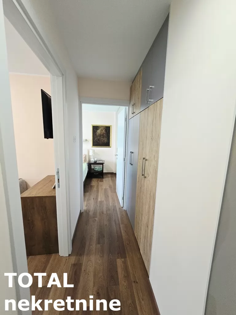 Stan,NOVI SAD,BULEVAR,kv: 76.00, € 220000, ID: 1102857 12