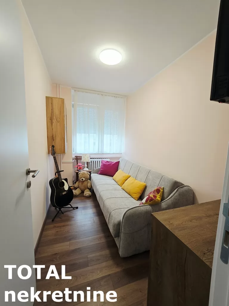 Stan,NOVI SAD,BULEVAR,kv: 76.00, € 220000, ID: 1102857 13