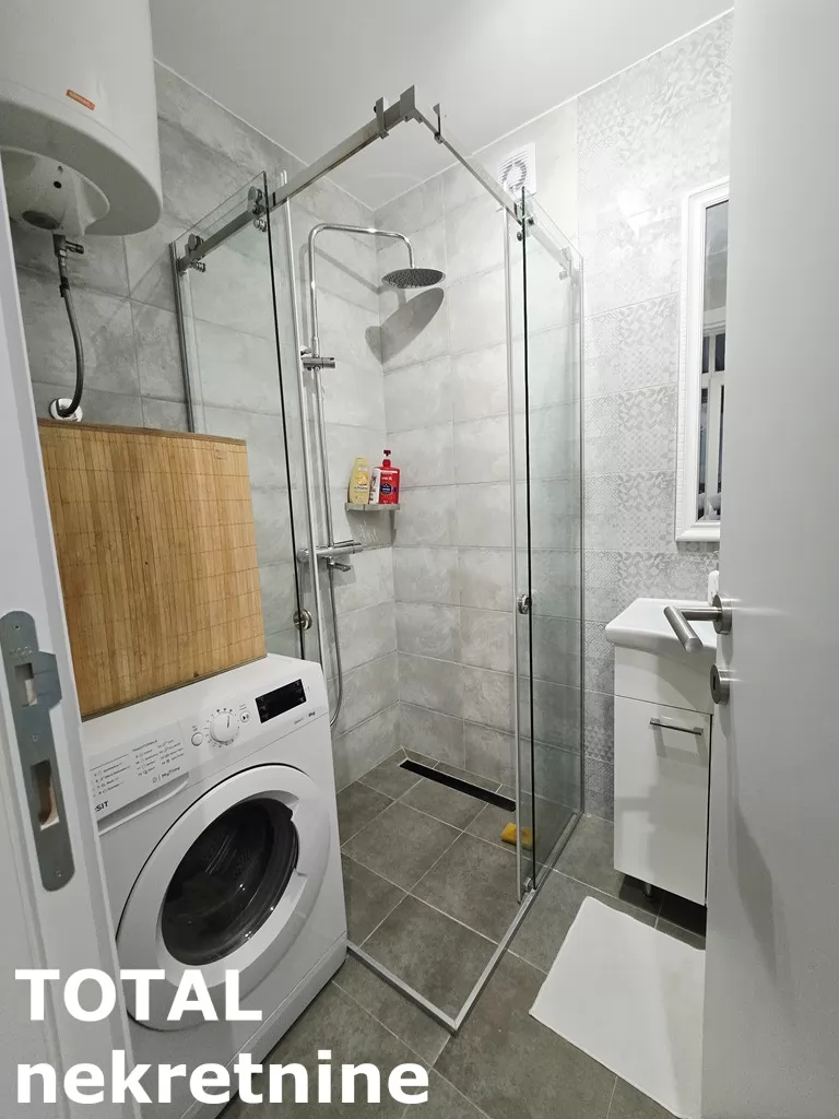 Stan,NOVI SAD,BULEVAR,kv: 76.00, € 220000, ID: 1102857 15