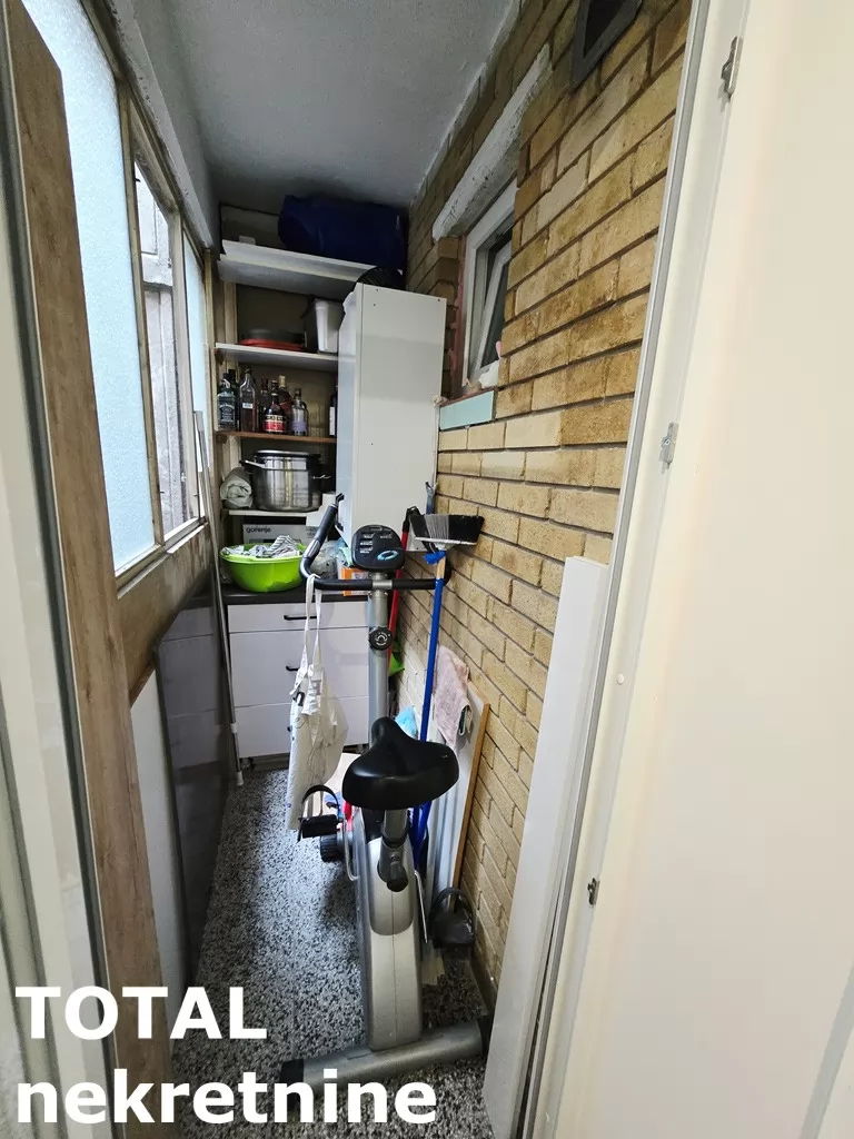 Stan,NOVI SAD,BULEVAR,kv: 76.00, € 220000, ID: 1102857 18