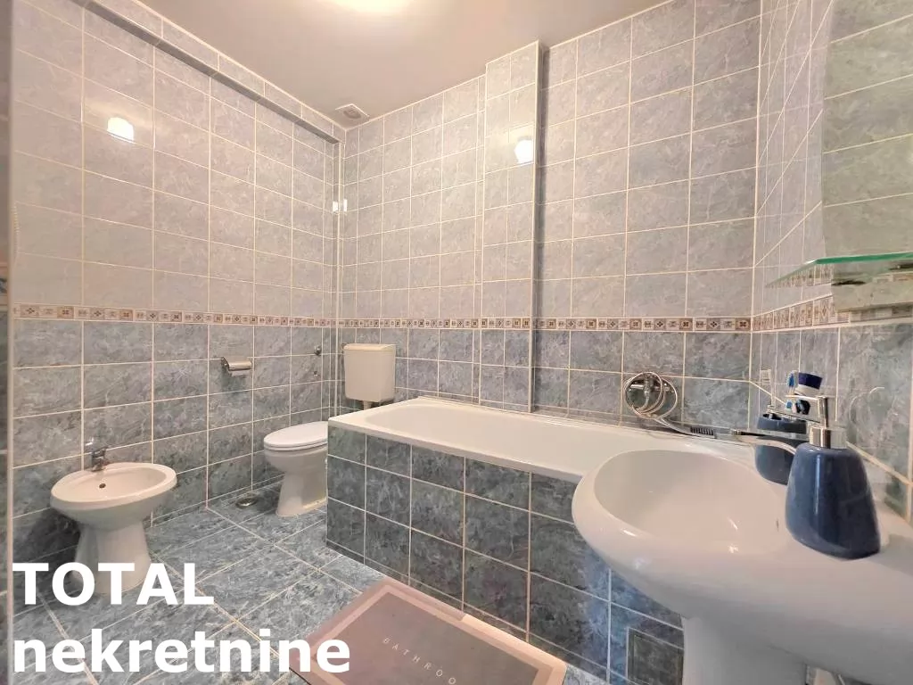 Stan,NOVI SAD,NOVA DETELINARA,kv: 81.00, € 194400, ID: 1102622 20