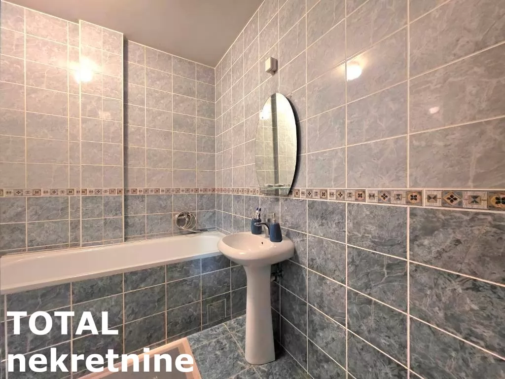 Stan,NOVI SAD,NOVA DETELINARA,kv: 81.00, € 194400, ID: 1102622 22