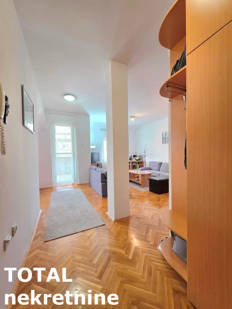 Stan,NOVI SAD,NOVA DETELINARA,kv: 81.00, € 194400, ID: 1102622 6