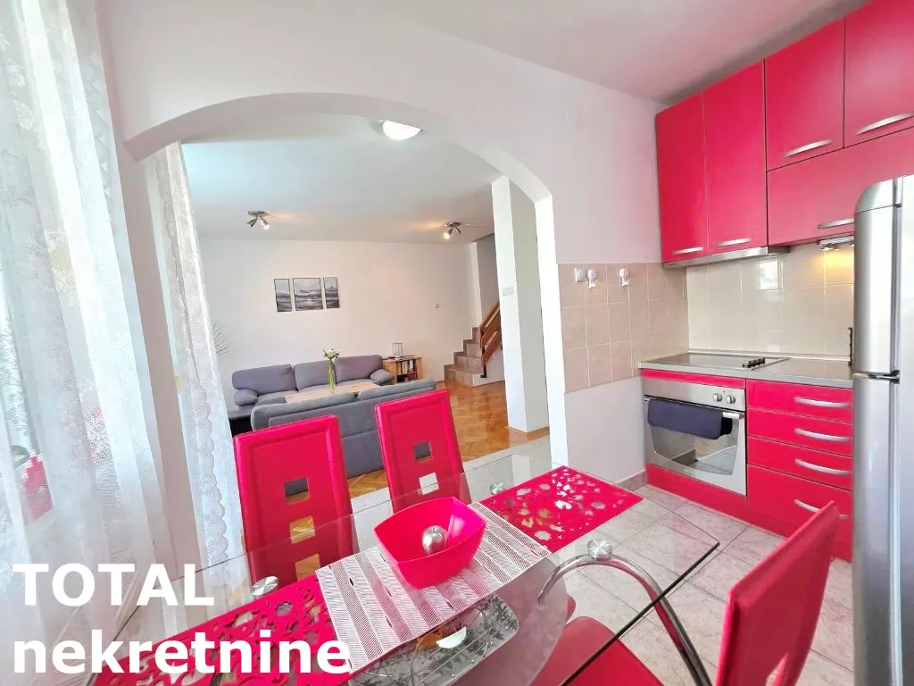 Stan,NOVI SAD,NOVA DETELINARA,kv: 81.00, € 194400, ID: 1102622 7