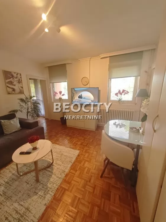 Dvosoban stan, 50 m2, Šumice, Ustanička ID: 133641 2