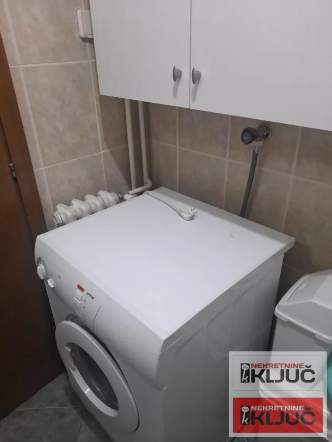 Garsonjera na Grbavici, 29 m², 2. sprat 6