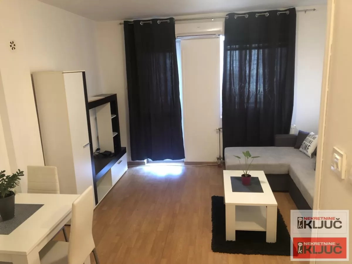 Jednosoban stan 28 m², Socijalno, Novi Sad, 1. sprat 7