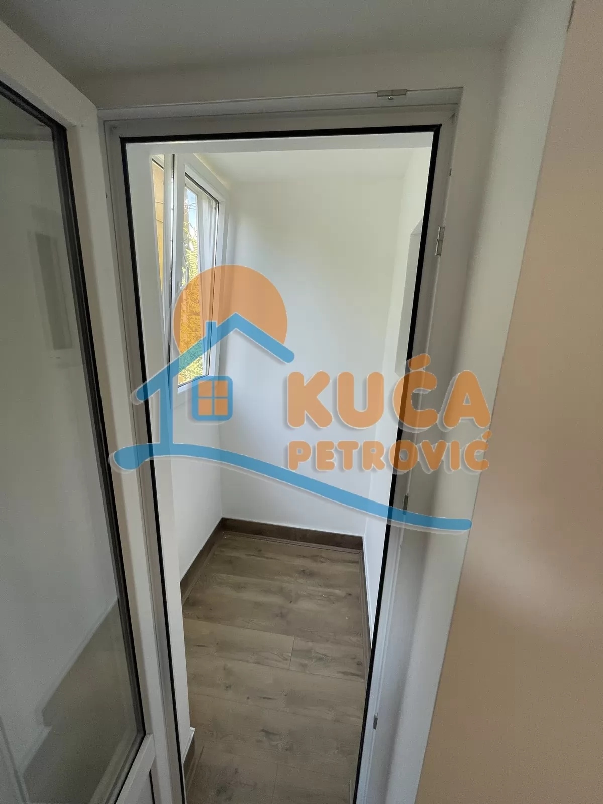 Dvosoban stan, 44 m2, Obilićev Venac, Obilićev venac ID: i-016916 12