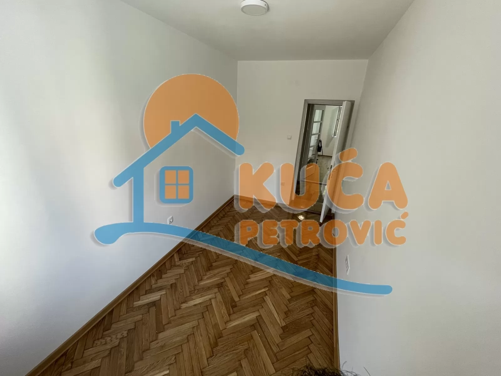 Dvosoban stan, 44 m2, Obilićev Venac, Obilićev venac ID: i-016916 5