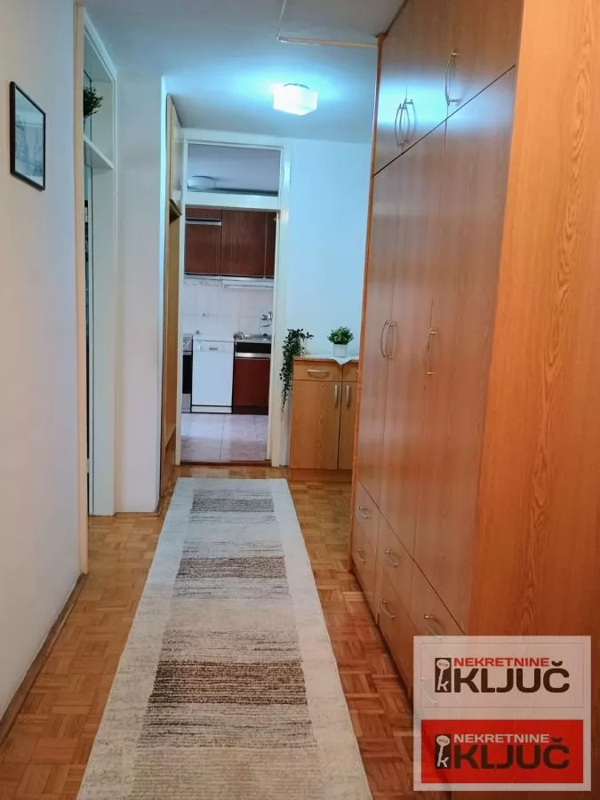 Trosoban stan 70 m², Novo Naselje, Novi Sad 4