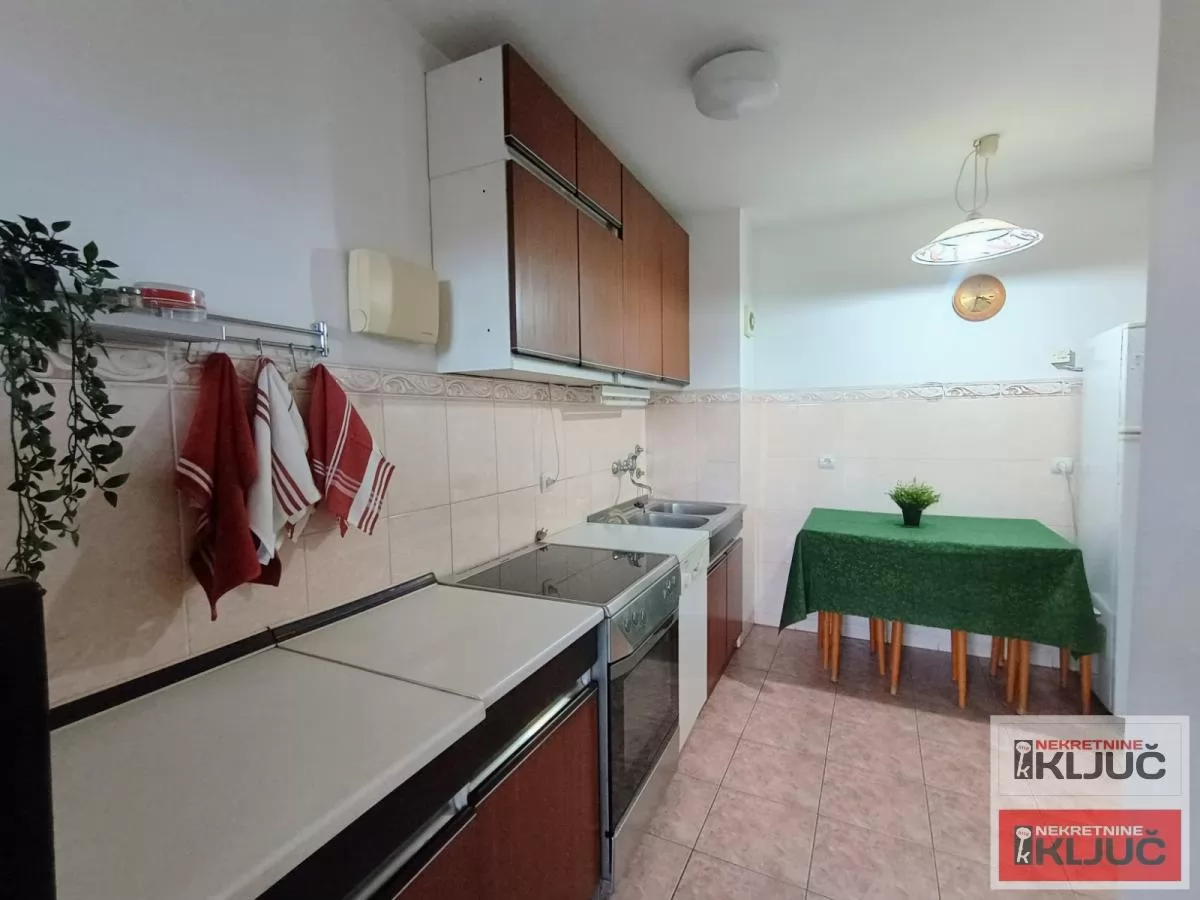 Trosoban stan 70 m², Novo Naselje, Novi Sad 8