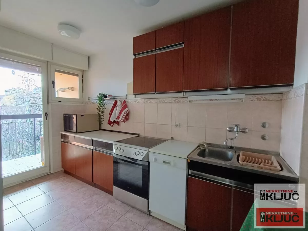 Trosoban stan 70 m², Novo Naselje, Novi Sad 9