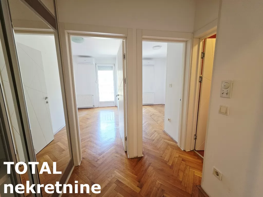 Stan,NOVI SAD,BULEVAR,kv: 83.00, € 215800, ID: 1102871 10