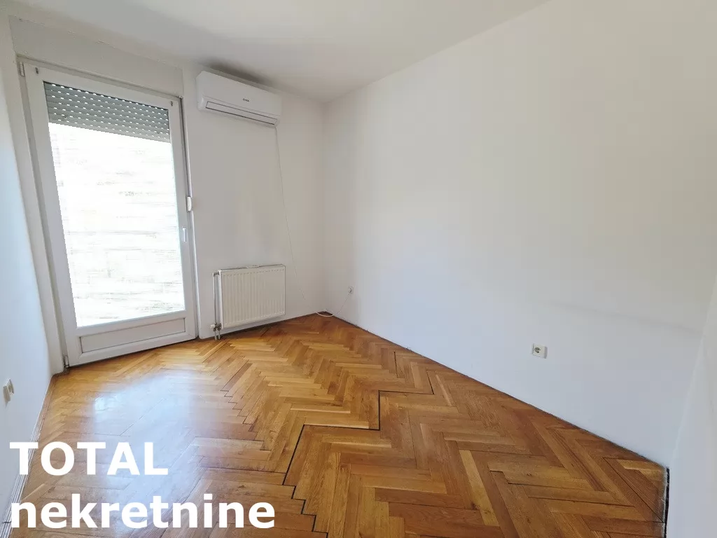 Stan,NOVI SAD,BULEVAR,kv: 83.00, € 215800, ID: 1102871 13