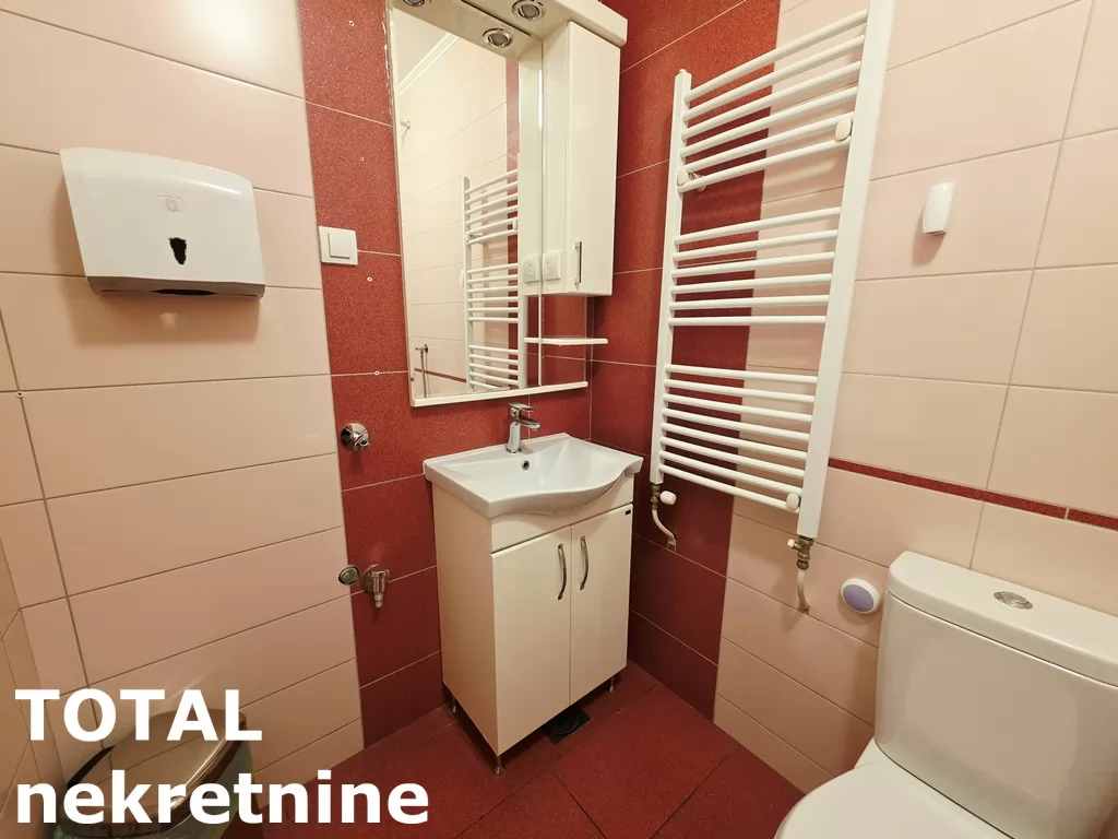 Stan,NOVI SAD,BULEVAR,kv: 83.00, € 215800, ID: 1102871 16