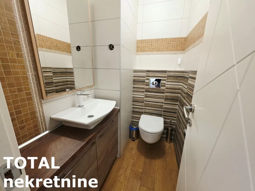Stan,NOVI SAD,BULEVAR,kv: 83.00, € 215800, ID: 1102871 18