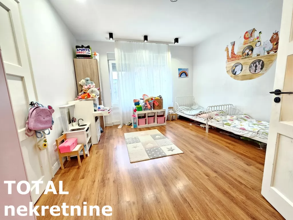 Stan,NOVI SAD,CENTAR,kv: 86.00, € 260000, ID: 1099733 9