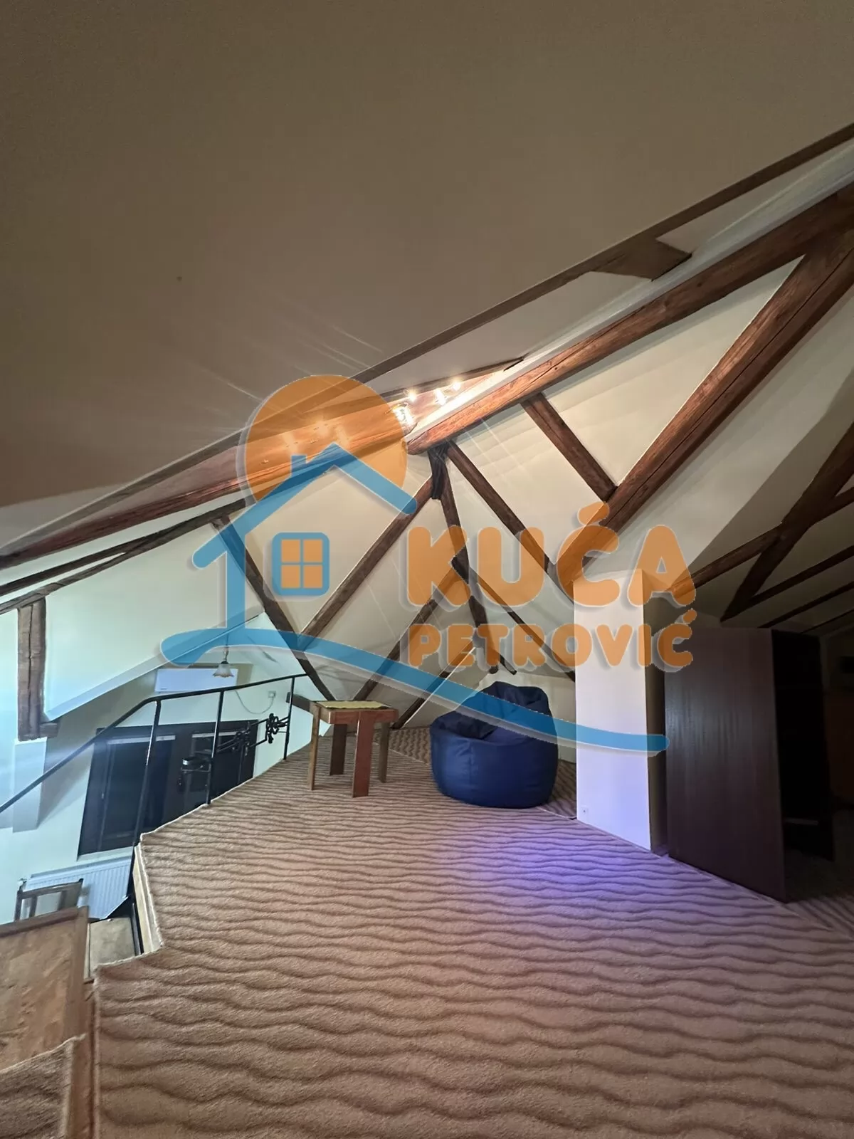 Trosoban stan, 51 m2, Medicinski fakultet, Velikotrnavska ID: i-016920 11