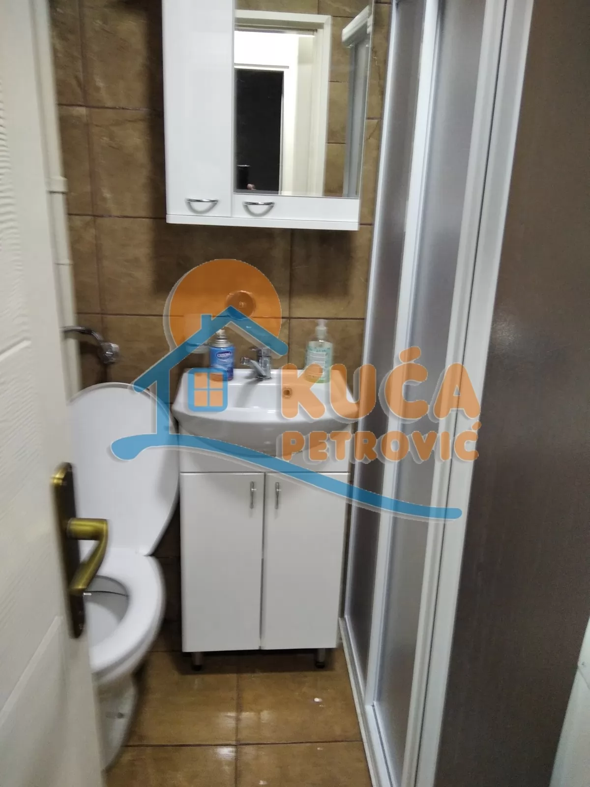 Dvosoban stan, 60 m2, Filozofski fakultet, Kralja Stefana Prvovenčanog ID: i-07428 12