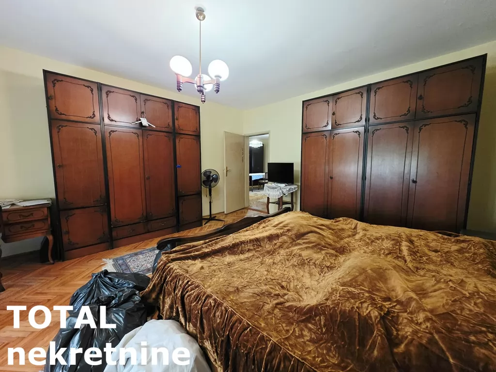 Stan,NOVI SAD,CENTAR,kv: 130.00, € 399000, ID: 1102880 10