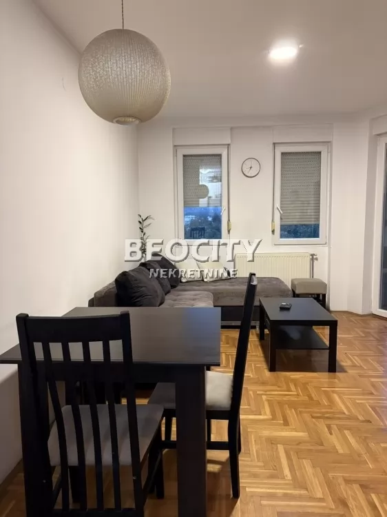 Dvosoban stan, 39 m2, Somborski bulevar, Bulevar Patrijarha Pavla ID: 133864 1