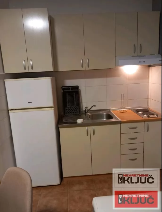 PODBARA IZDAJE SE NAMEŠTENA GARSONJERA 3