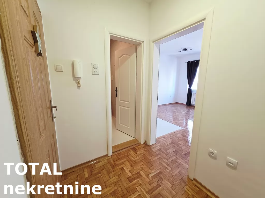 Stan,NOVI SAD,TELEP,kv: 26.00, € 86410, ID: 1102848 9