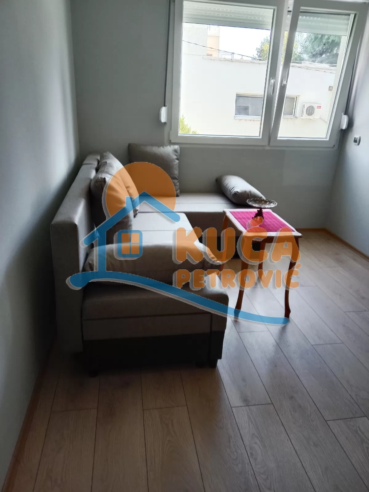 Dvosoban stan, 56 m2, Medicinski fakultet, Sremska ID: i-09655 12