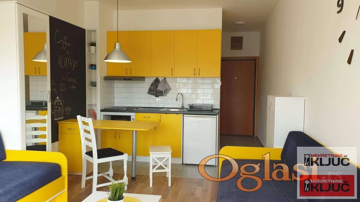 Garsonjera 26 m², Grbavica, Novi Sad, 4. sprat 1