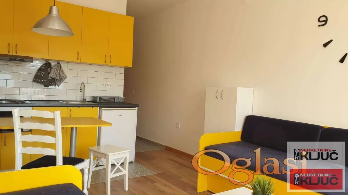 Garsonjera 26 m², Grbavica, Novi Sad, 4. sprat 4