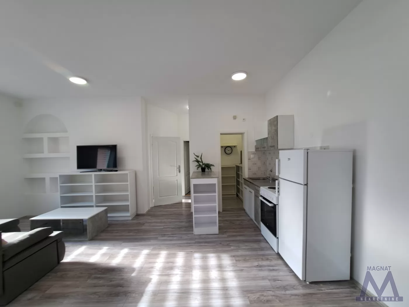 Stan,NOVI SAD,BULEVAR,kv: 71, € 204800, ID: 1019407 2